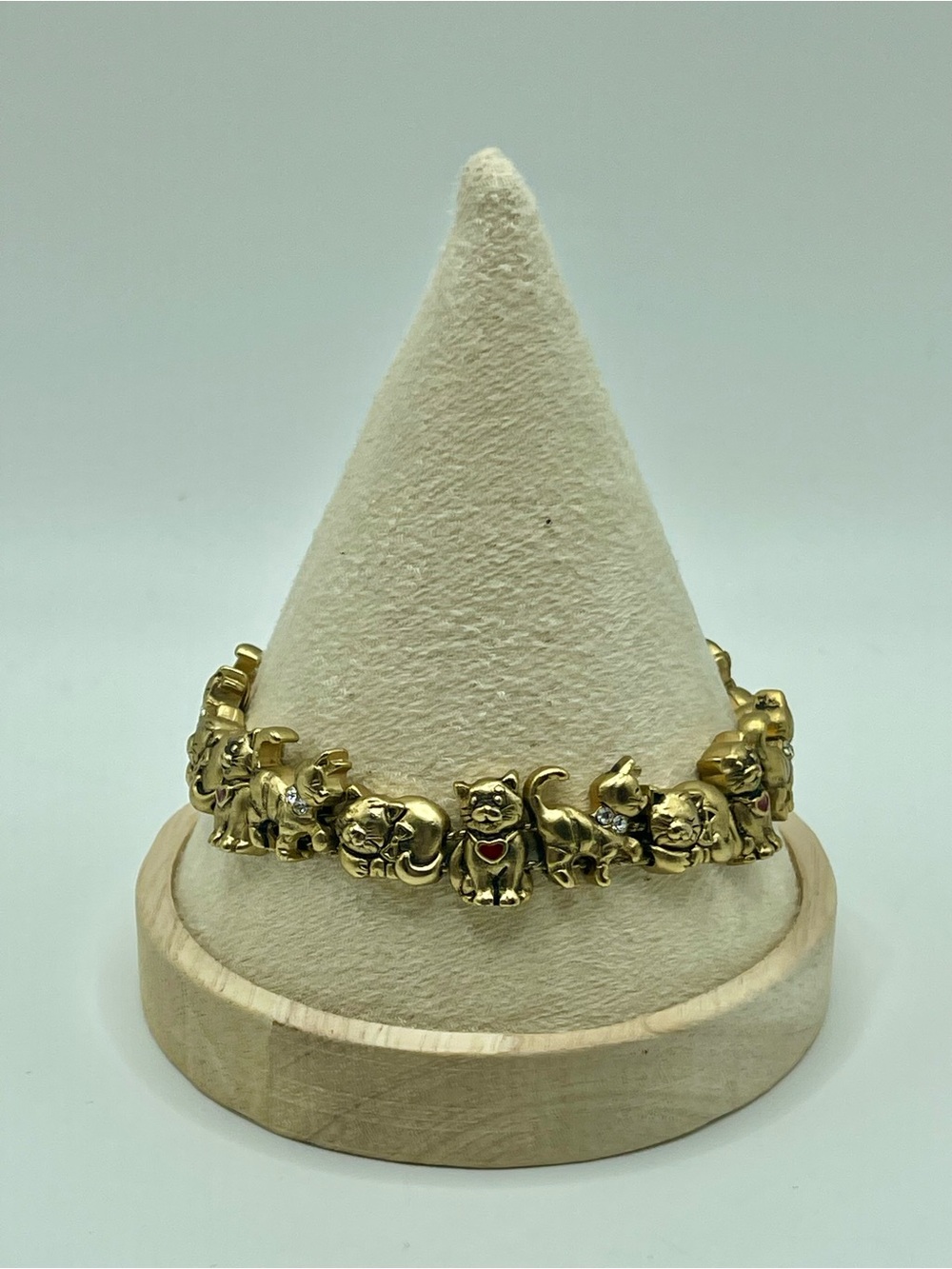 Avon Gold Tone Cat Charm with Mouse Slider Bracelet